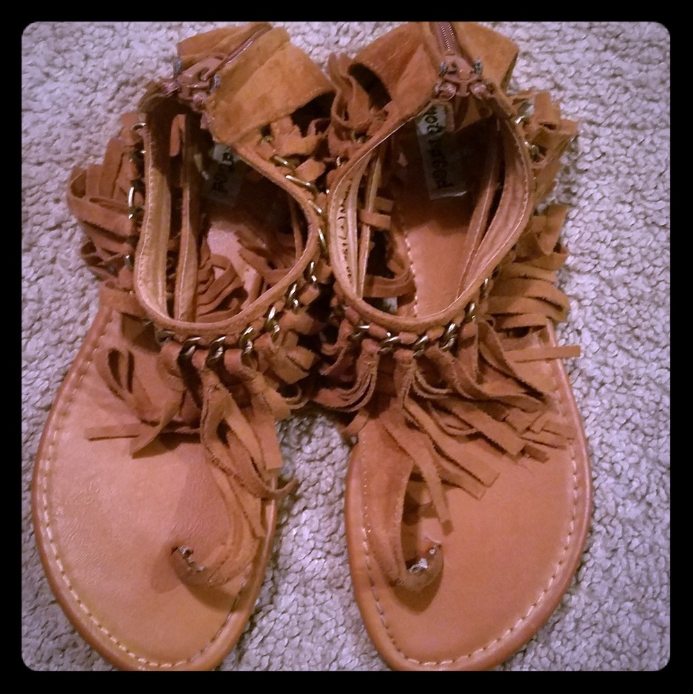 Girls shoes